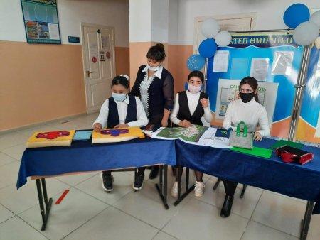 09 қазан күні "Бос уақытты тиімді пайдалану " күні мектепішілік қолөнер сайысы ұйымдастырылды.